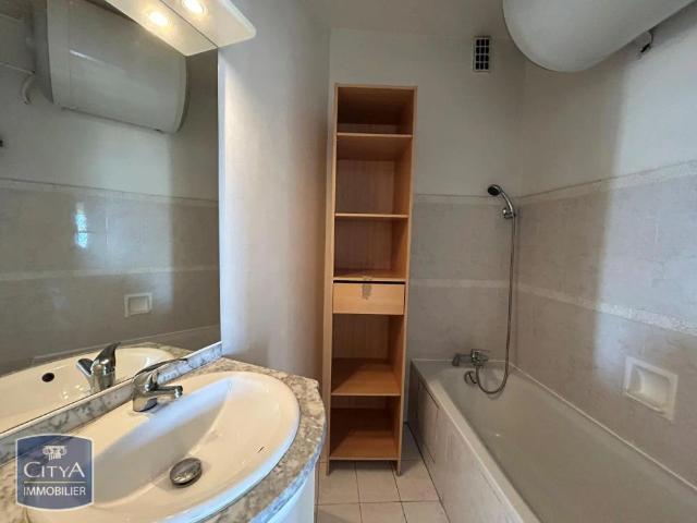 Appartement à louer 1 pièce 32.27m²