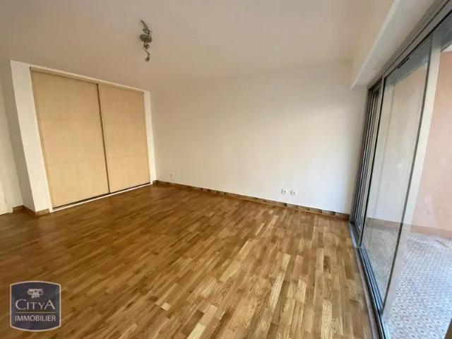 Appartement à louer 1 pièce 32.2m²