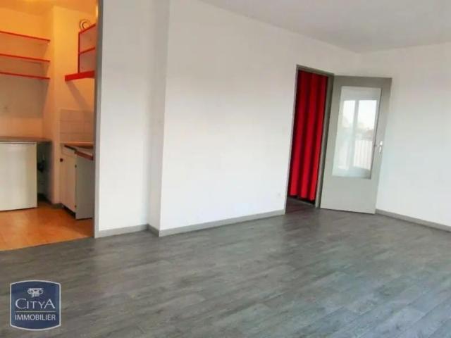 Appartement à louer 1 pièce 32.4m²