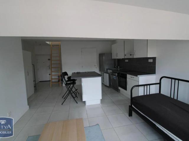 Appartement à louer 1 pièce 32.51m²