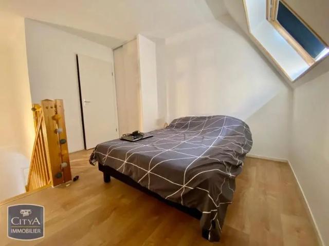 Appartement à louer 1 pièce 32.5m²