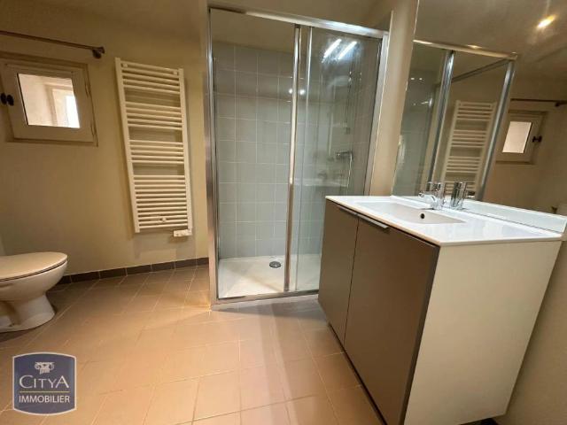 Appartement à louer 1 pièce 32.5m²