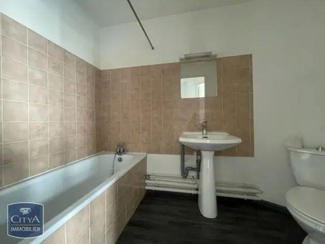 Appartement à louer 1 pièce 32.74m²