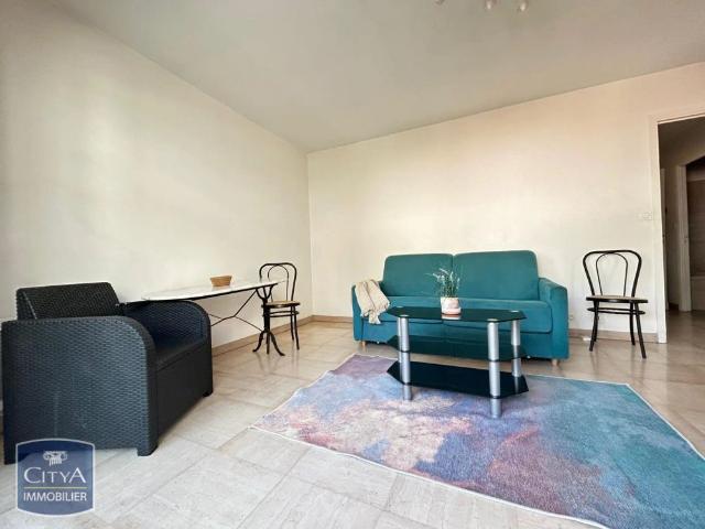 Appartement à louer 1 pièce 32.76m²
