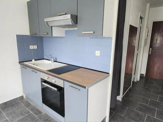 Appartement à louer 1 pièce 32.77m²
