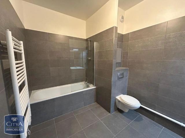 Appartement à louer 1 pièce 32.81m²