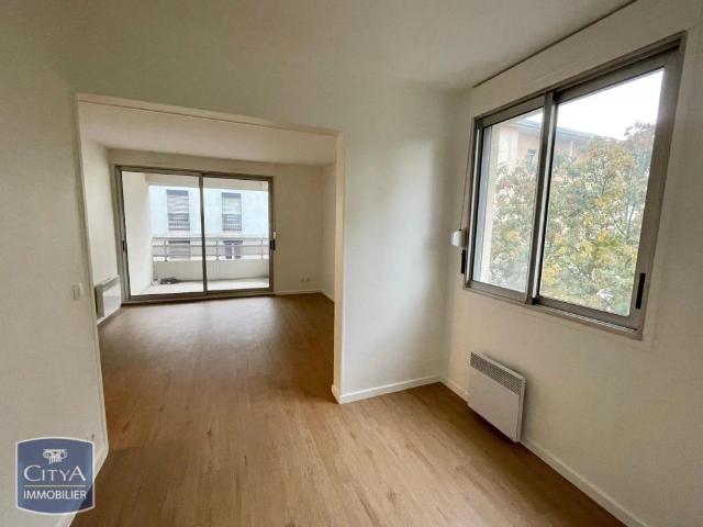 Appartement à louer 1 pièce 32.98m²