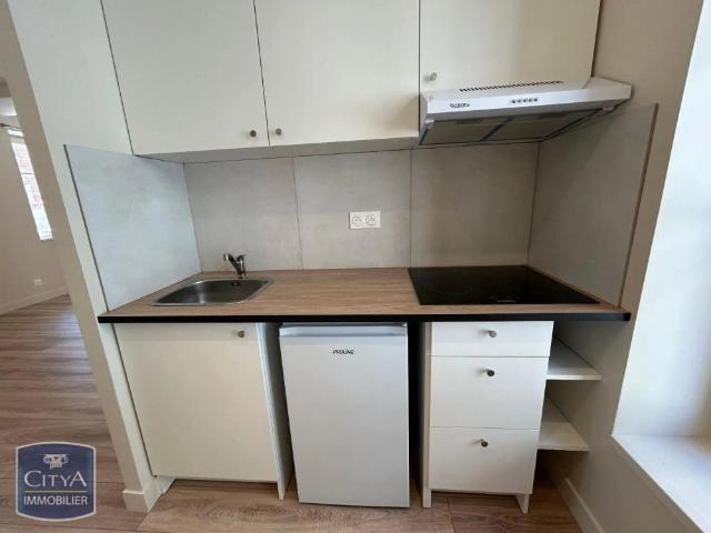 Appartement à louer 1 pièce 32.9m²