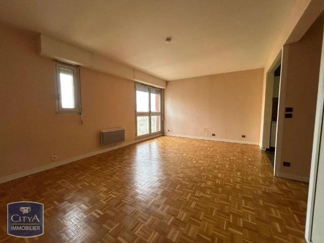 Appartement à louer 1 pièce 33.6m²
