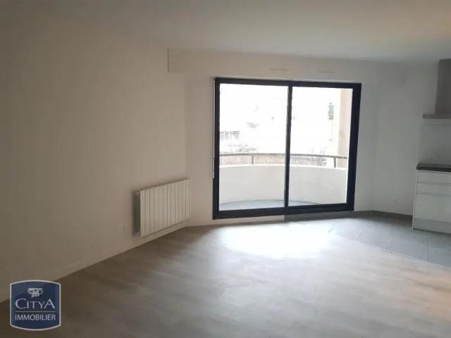 Appartement à louer 1 pièce 33.73m²