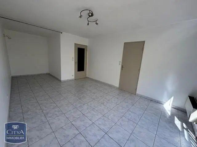 Appartement à louer 1 pièce 33.81m²