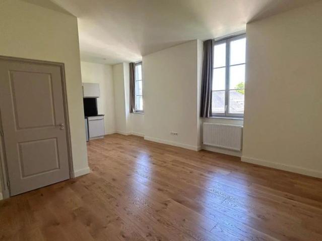 Appartement à louer 1 pièce 34.6m²