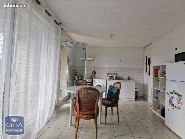 Appartement à louer 1 pièce 34.84m²
