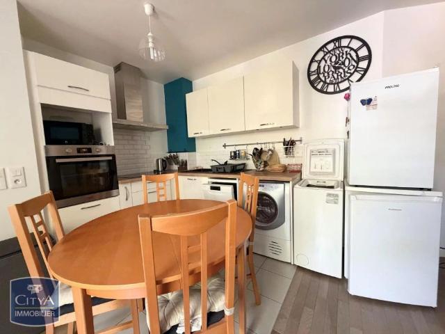 Appartement à louer 1 pièce 34m²