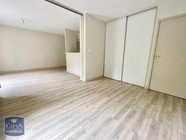 Appartement à louer 1 pièce 35m²