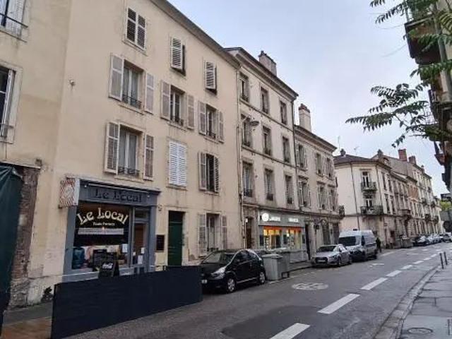 Appartement à louer 1 pièce 36m²