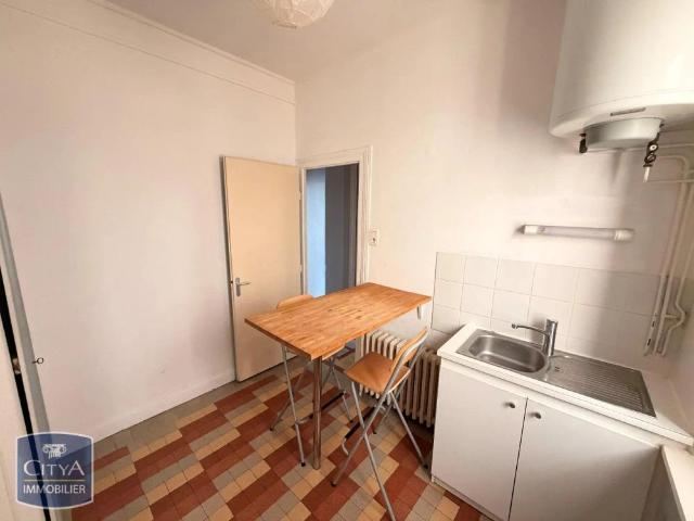 Appartement à louer 1 pièce 37.3m²