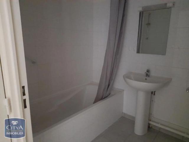 Appartement à louer 1 pièce 37.4m²
