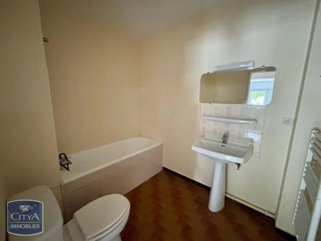 Appartement à louer 1 pièce 37.4m²