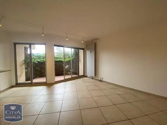 Appartement à louer 1 pièce 38.04m²