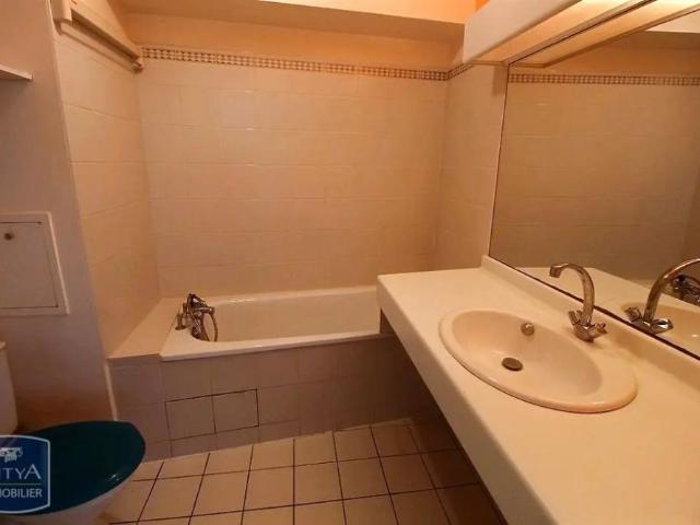 Appartement à louer 1 pièce 38.18m²