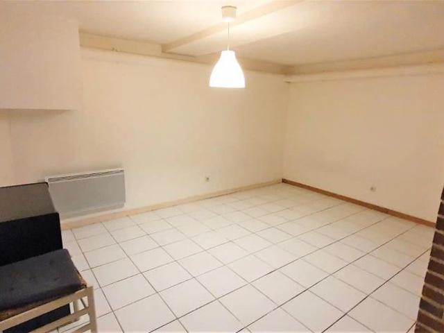 Appartement à louer 1 pièce 38.1m²