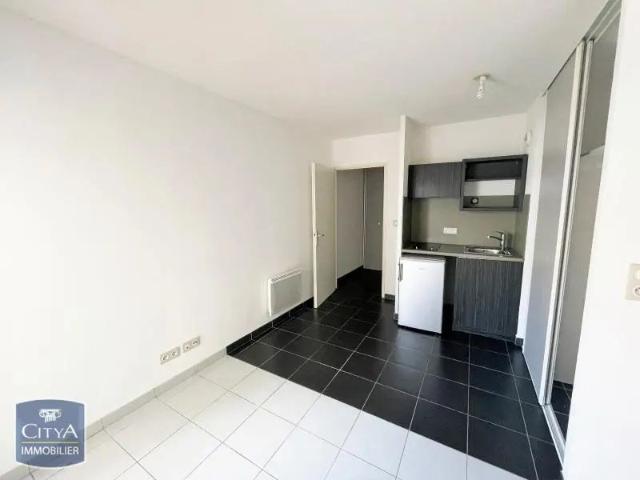 Appartement à louer 1 pièce 38m²