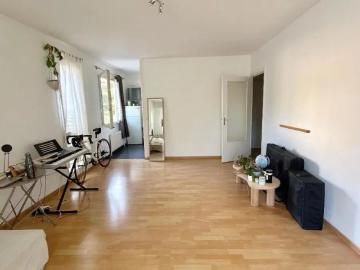 Appartement à louer 1 pièce 39.8m²