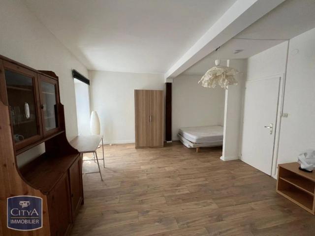 Appartement à louer 1 pièce 39.93m²