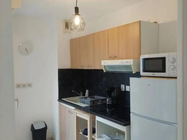 Appartement à louer 1 pièce 40m²