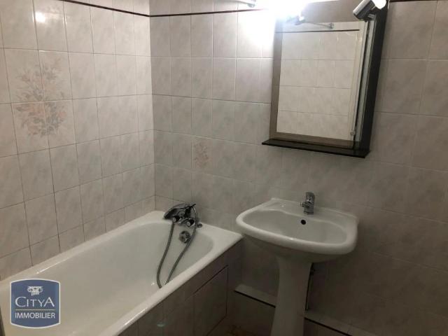 Appartement à louer 1 pièce 40m²