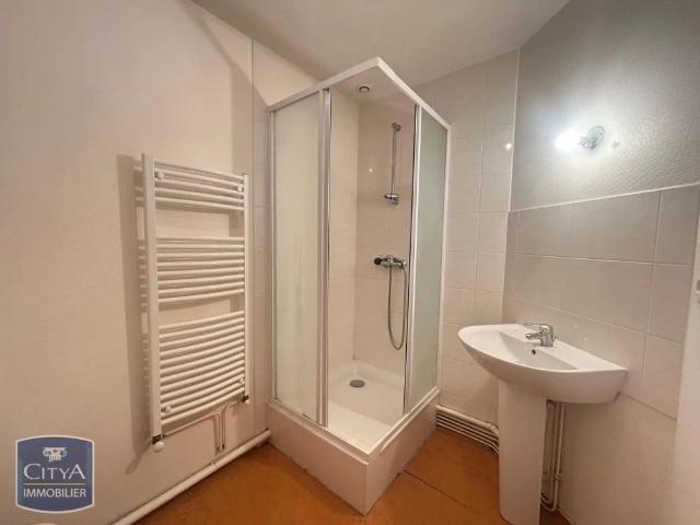 Appartement à louer 1 pièce 41.68m²