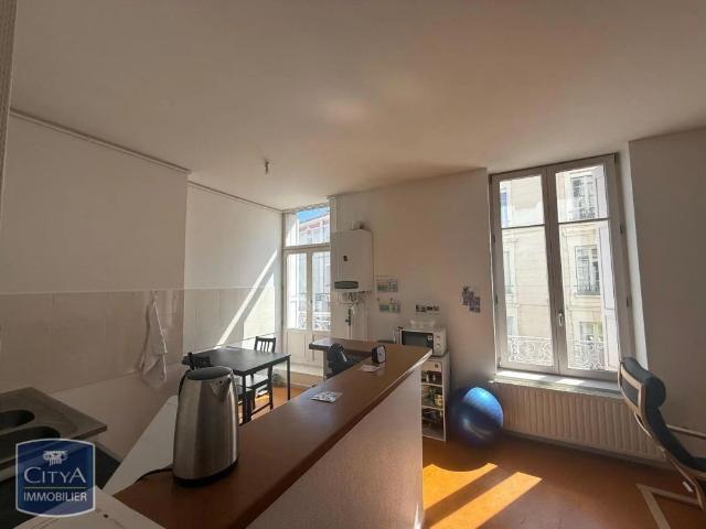 Appartement à louer 1 pièce 41.68m²