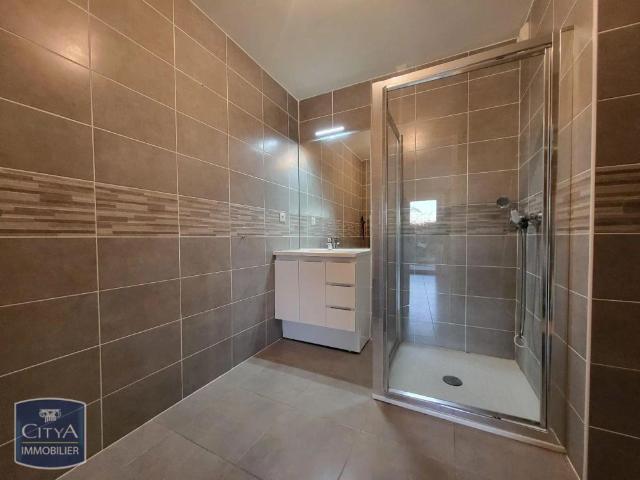 Appartement à louer 1 pièce 41.99m²