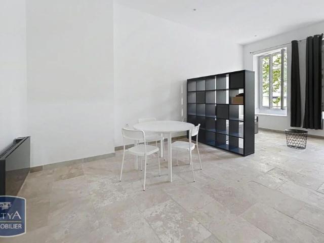 Appartement à louer 1 pièce 42.73m²