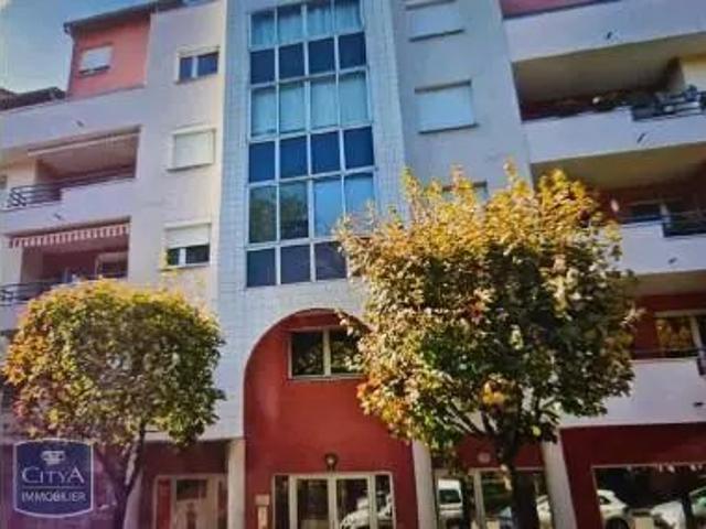 Appartement à louer 1 pièce 42m²