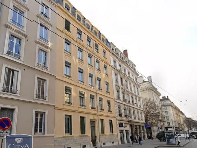 Appartement à louer 1 pièce 44.75m²