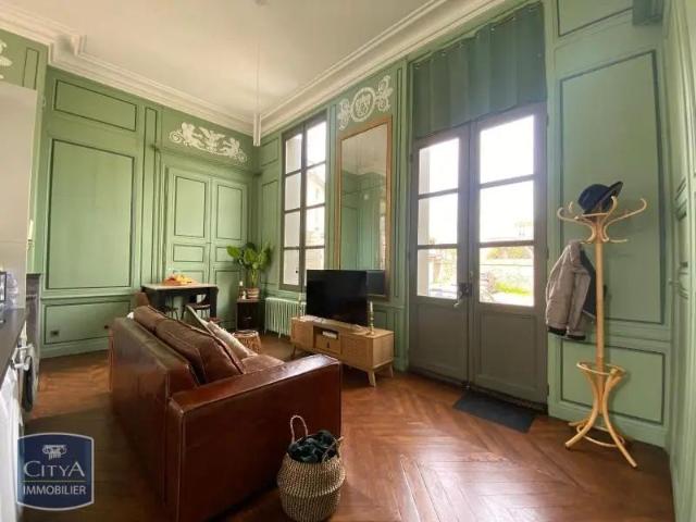 Appartement à louer 1 pièce 44.86m²