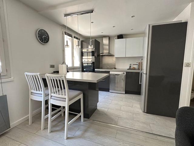 Appartement à louer 1 pièce 46 m