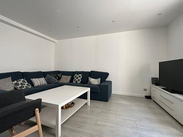 Appartement à louer 1 pièce 46 m