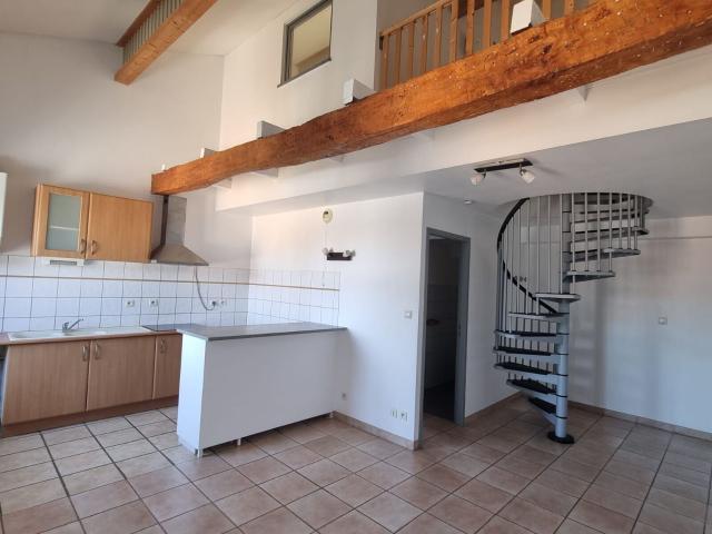 Appartement à louer 1 pièce 50 m