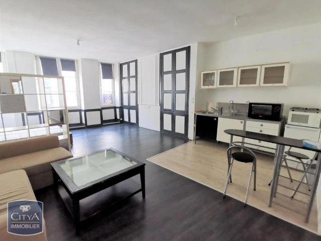 Appartement à louer 1 pièce 52.6m²