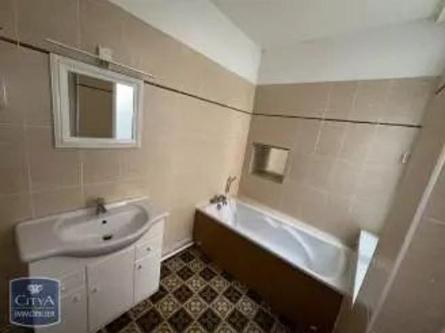 Appartement à louer 1 pièce 54m²
