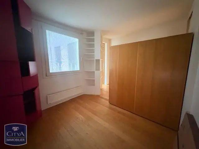 Appartement à louer 2 pièces 60.6m²