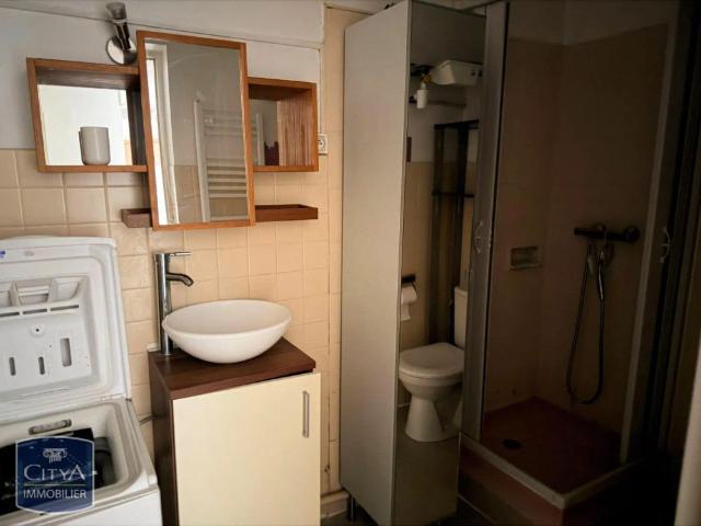 Appartement à louer 1 pièce 32.33m²
