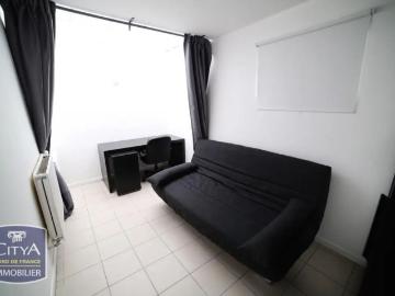 Appartement à louer 1 pièce 9.76m²