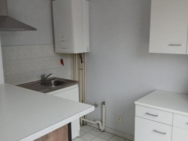 Appartement à louer, 1 pièce Fontaine lès Dijon 21121