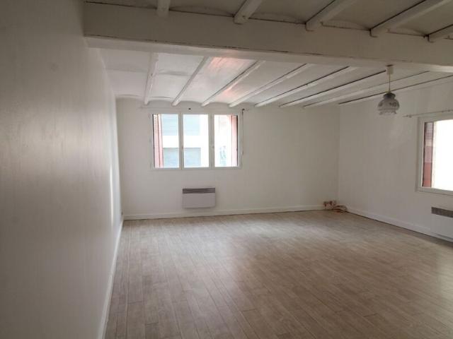 Appartement à louer 1 pièce • Meaux