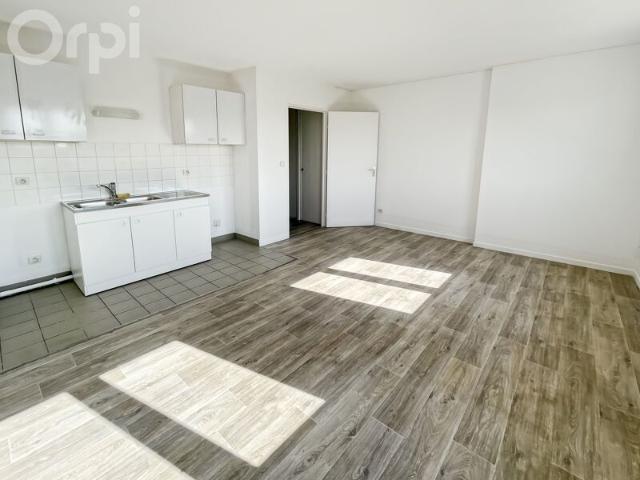 Appartement à louer 1 pièce • Senlis