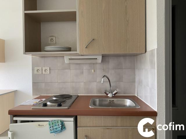 Appartement à louer, 1 pièce PAU 64000